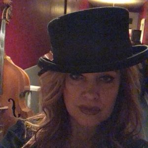 Men’s wool felt short top hat